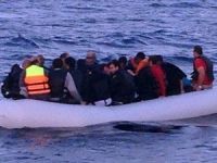 Kaçakları taşıyan bot battı: 15 kayıp