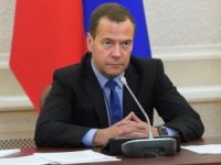 Medvedev, charter seferler için talimat verdi