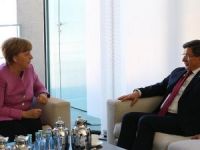 Başbakan, Merkel'le 'PYD'yi görüştü