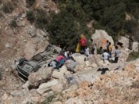 Hatay'da minibüs devrildi: 8 ölü